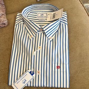 Southern Tide men’s bottom down dress shirt